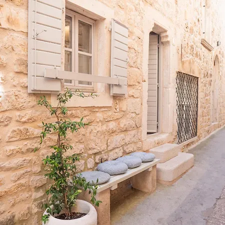 Dolce Semesterbostad Hvar Town